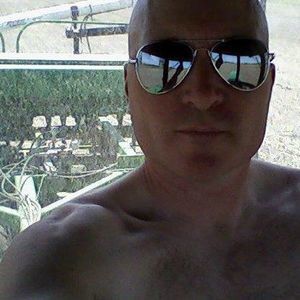 Meet your Posher, Darin